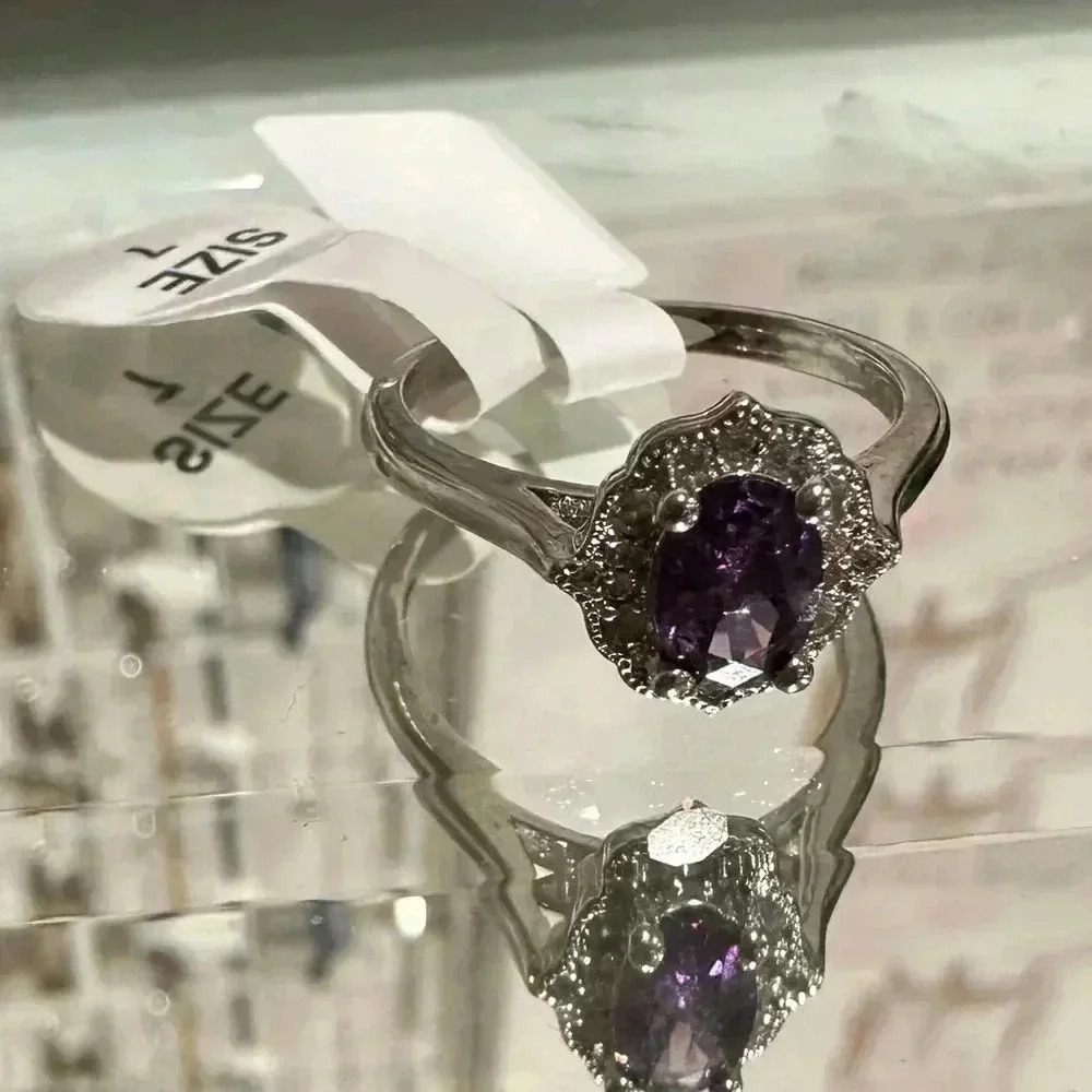New ring Size 7 beautiful purple stone with ornate design and silver band - Picture 3 of 4